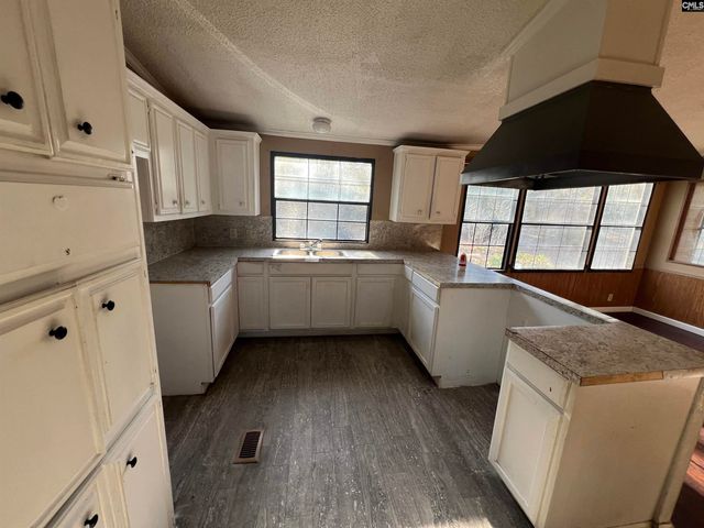 6505 Dakota Road, West Columbia, SC 29170