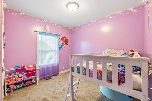 592 Twin Oak Dr, Murfreesboro, TN 37130