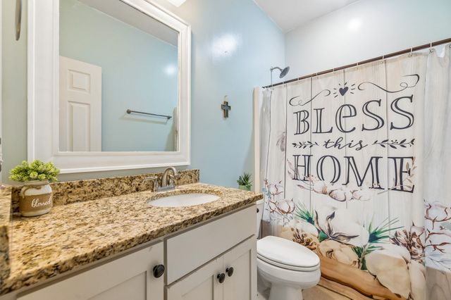 592 Twin Oak Dr, Murfreesboro, TN 37130