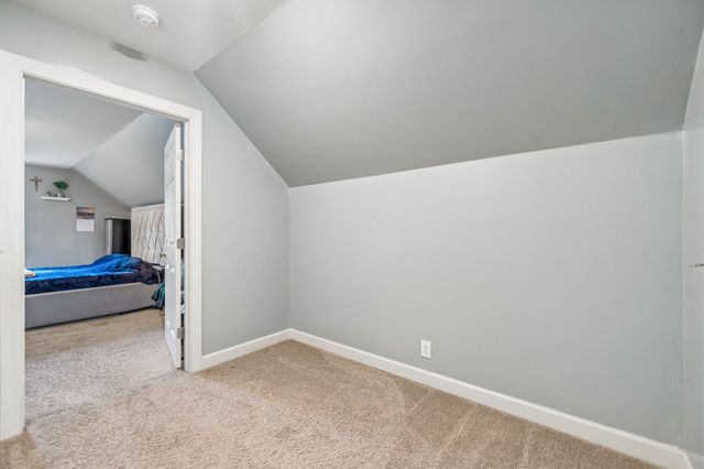 592 Twin Oak Dr, Murfreesboro, TN 37130