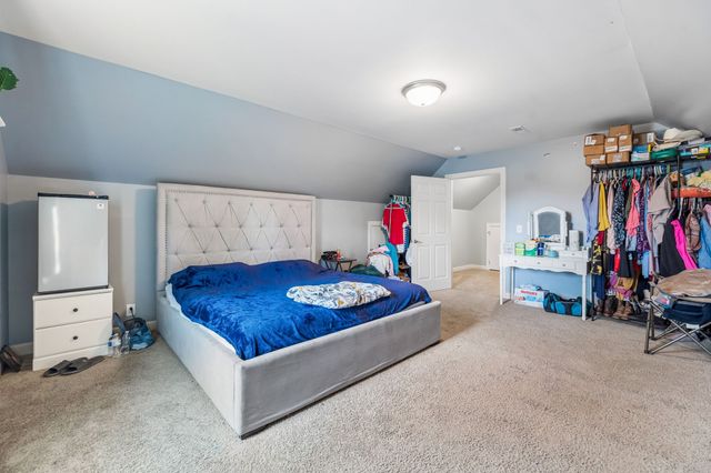 592 Twin Oak Dr, Murfreesboro, TN 37130