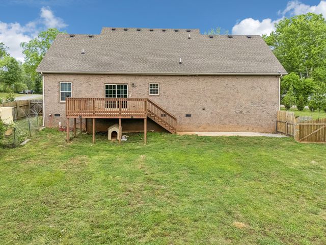 592 Twin Oak Dr, Murfreesboro, TN 37130