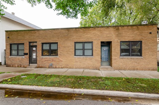 2722 S Hillock Avenue, Chicago, IL 60608