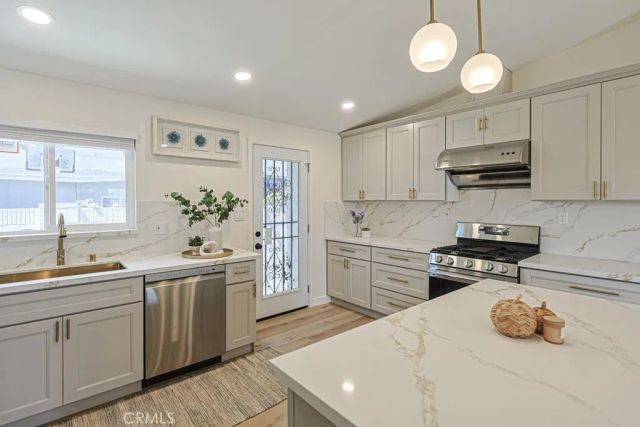 15723 Bonsallo, Gardena, CA 90247