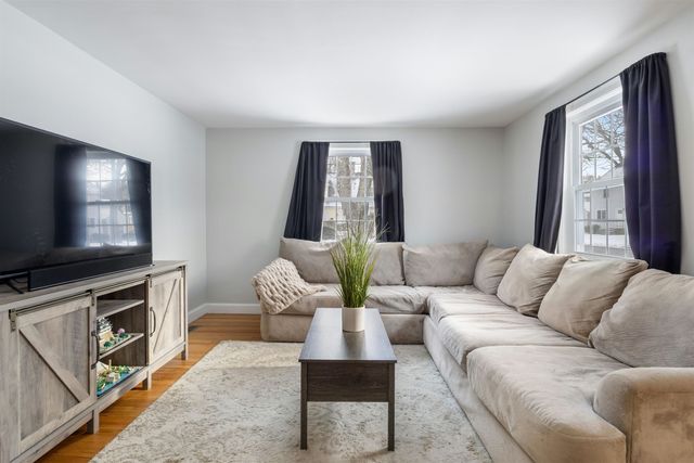 276 Salmon Street, Manchester, NH 03104