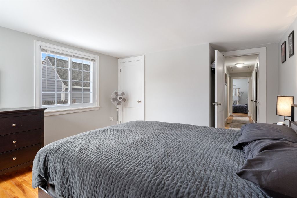 Image 27 of property listing at 276 Salmon Street, Manchester, NH 03104