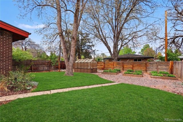 1890 S Monaco Parkway, Denver, CO 80224