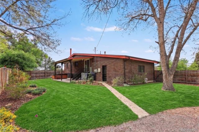 1890 S Monaco Parkway, Denver, CO 80224
