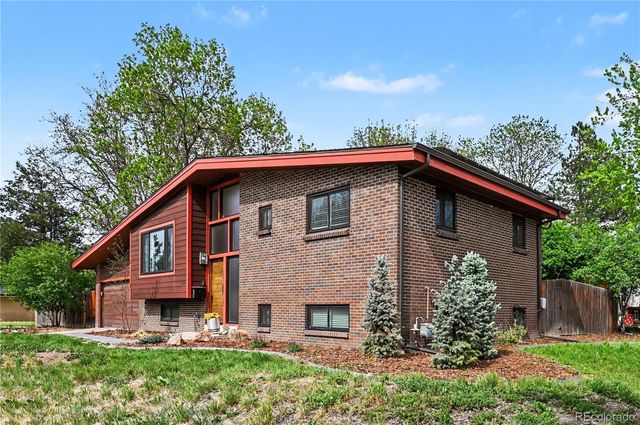 1890 S Monaco Parkway, Denver, CO 80224