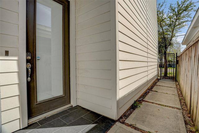 2413 Chapman Street, Houston, TX 77009