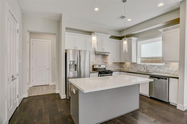 2413 Chapman Street, Houston, TX 77009