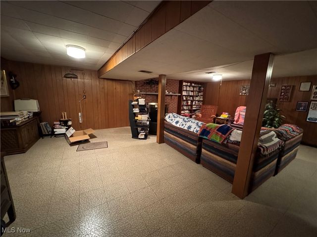 9 James Court, Parkersburg, WV 26105