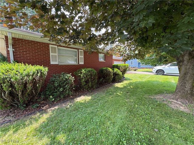 9 James Court, Parkersburg, WV 26105