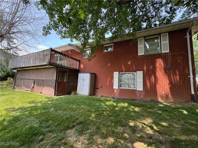 9 James Court, Parkersburg, WV 26105