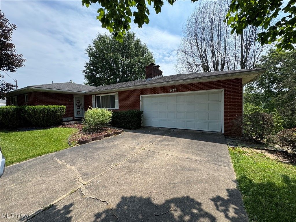 9 James Court, Parkersburg, WV 26105