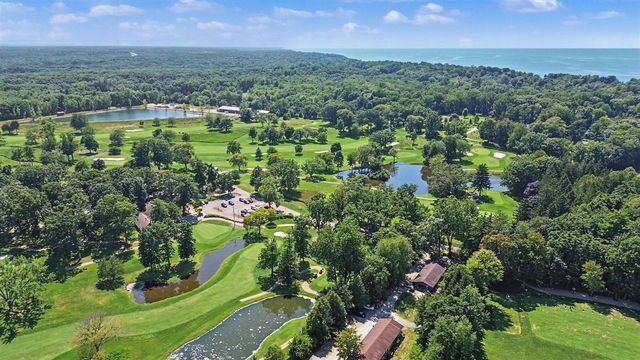 8716 W East Road, Lakeside, MI 49116