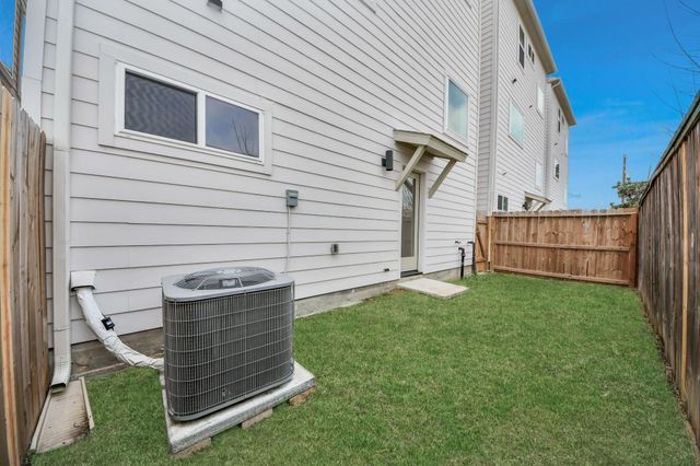 8320 Brecha Lane, Houston, TX 77055