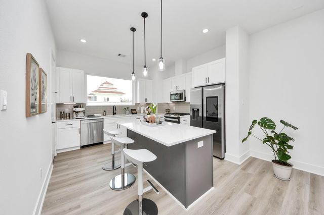 8320 Brecha Lane, Houston, TX 77055