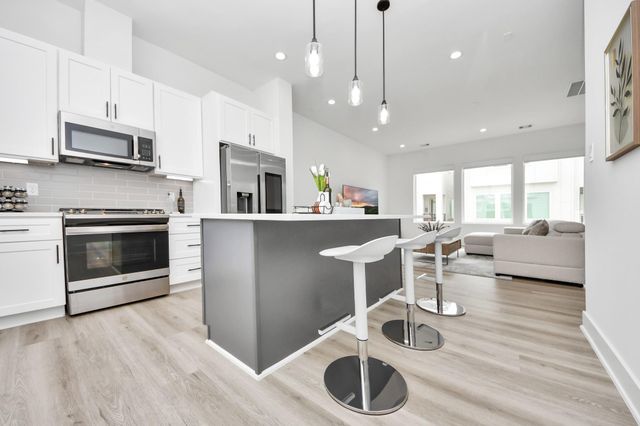 8320 Brecha Lane, Houston, TX 77055