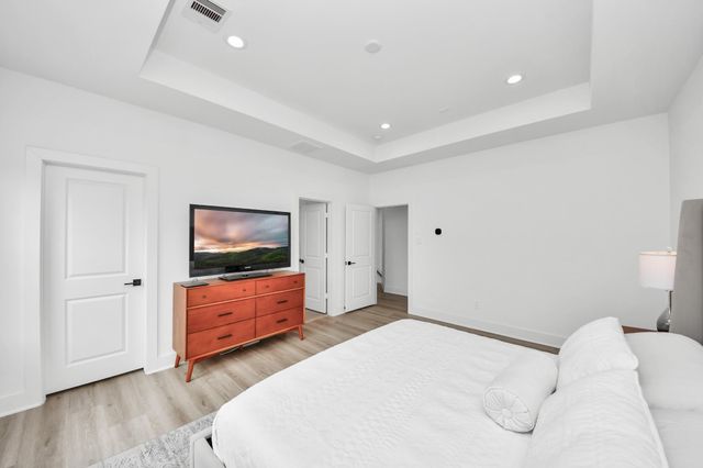 8320 Brecha Lane, Houston, TX 77055