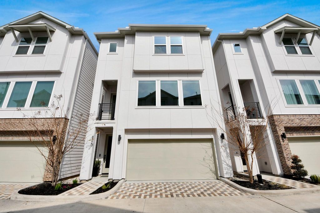 8320 Brecha Lane, Houston, TX 77055