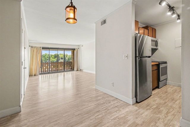 2116 Pauline Boulevard 302, Ann Arbor, MI 48103