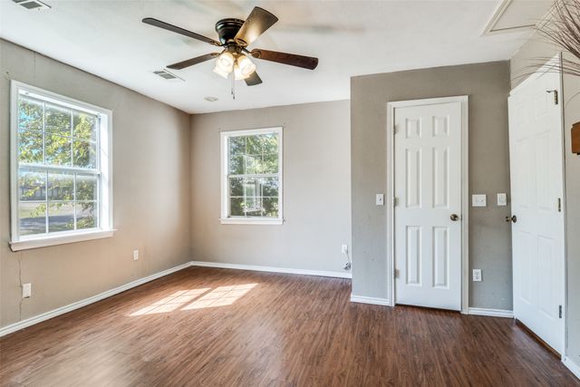 721 Wa Denton Drive, Van Alstyne, TX 75495