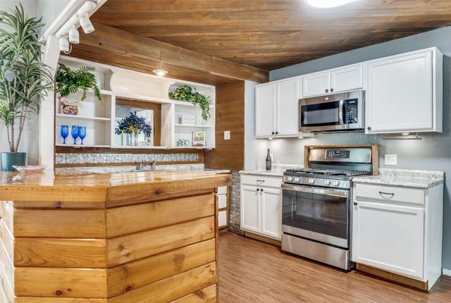 721 Wa Denton Drive, Van Alstyne, TX 75495