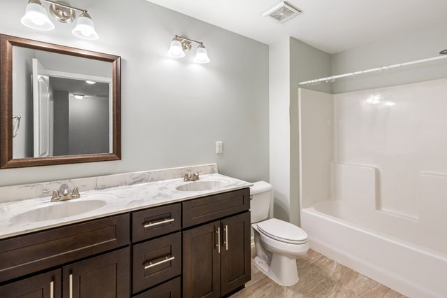 1605 Villa Cir, Lebanon, TN 37090
