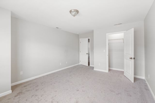 1605 Villa Cir, Lebanon, TN 37090
