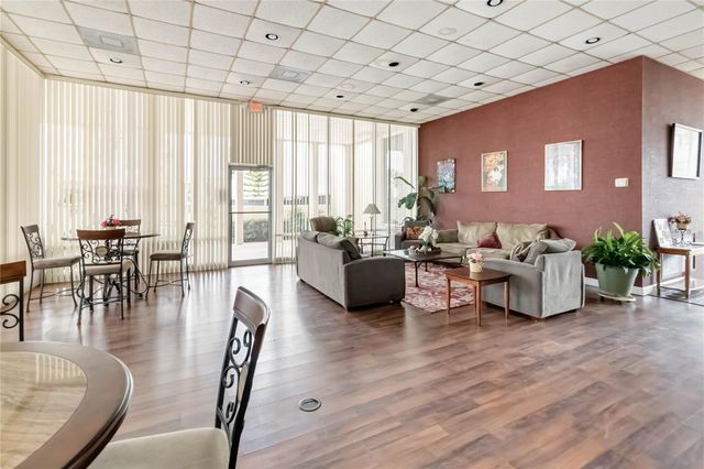 512 ORANGE DRIVE 33, Altamonte Springs, FL 32701