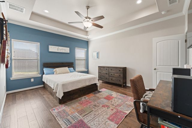 1601 Summercrest Drive, Cleburne, TX 76033