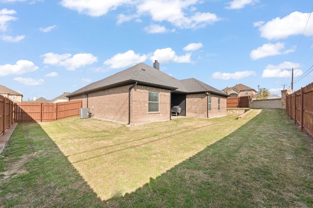 1601 Summercrest Drive, Cleburne, TX 76033