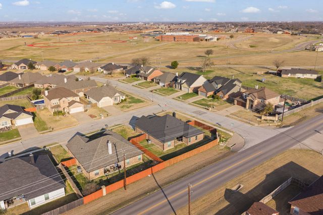 1601 Summercrest Drive, Cleburne, TX 76033