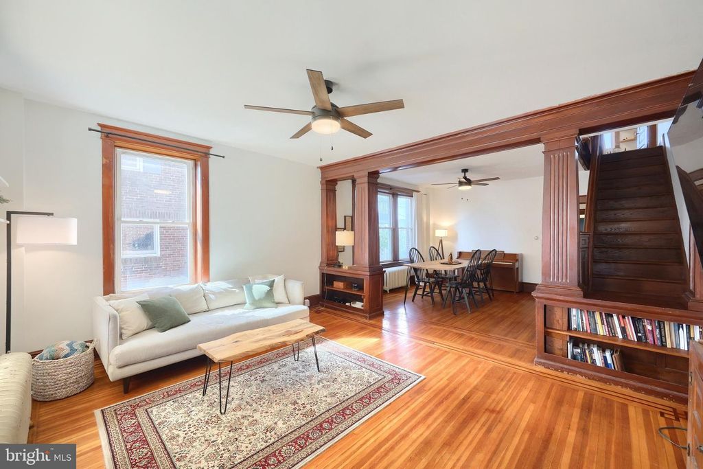 Image 16 of property listing at 749 W BROADWAY, Red Lion, PA 17356