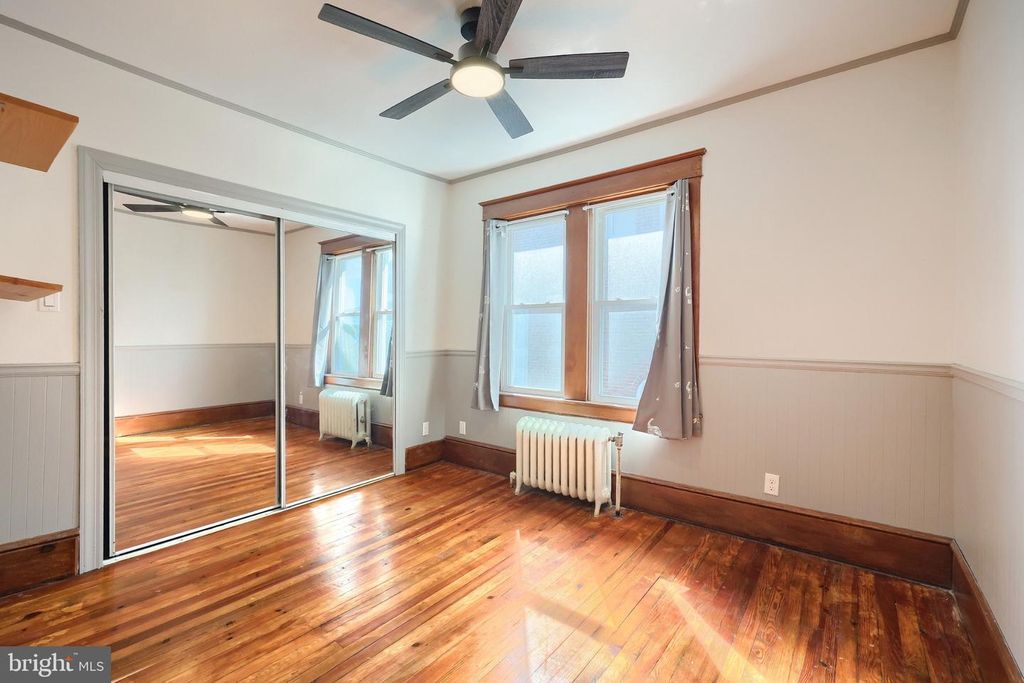 Image 32 of property listing at 749 W BROADWAY, Red Lion, PA 17356