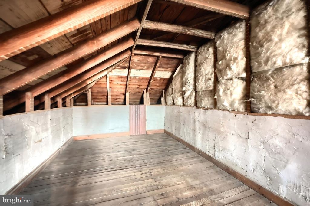 Image 38 of property listing at 749 W BROADWAY, Red Lion, PA 17356