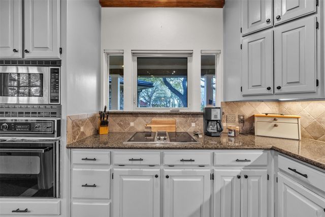 8 Buccaneer Court, Fort Worth, TX 76179