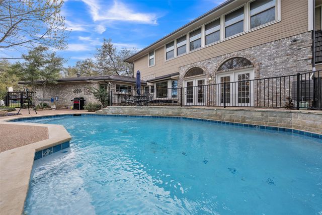 8 Buccaneer Court, Fort Worth, TX 76179