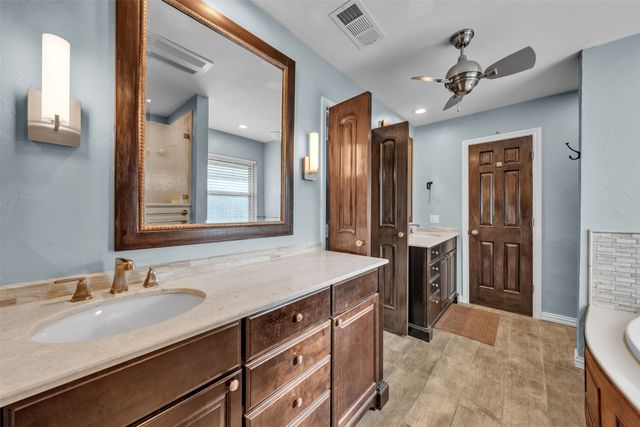 8 Buccaneer Court, Fort Worth, TX 76179