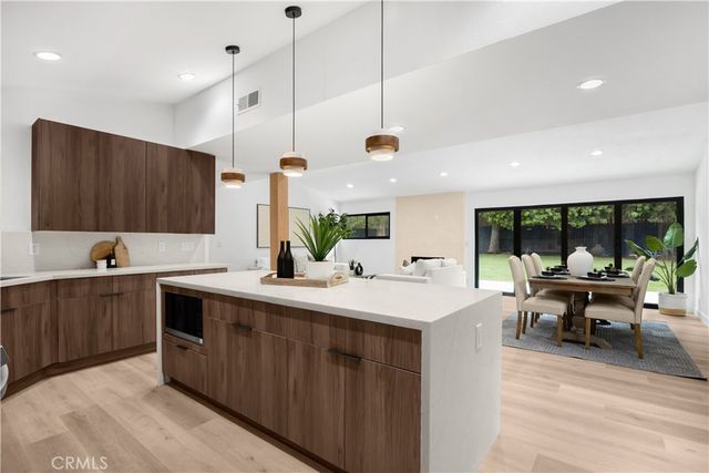 1425 Marianna Road, Pasadena, CA 91105
