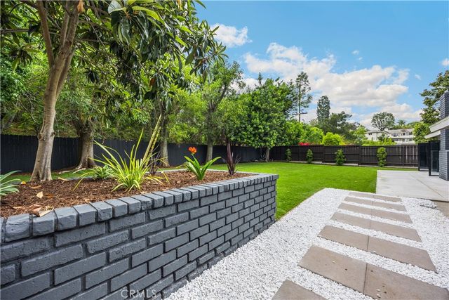 1425 Marianna Road, Pasadena, CA 91105