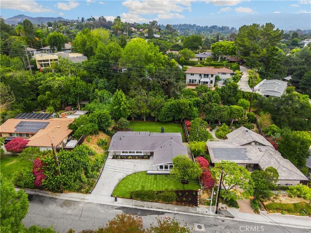1425 Marianna Road, Pasadena, CA 91105
