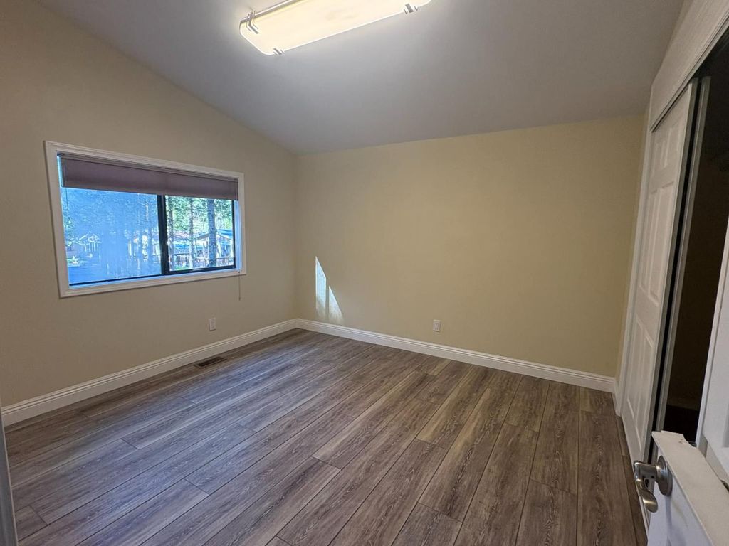 Image 21 of property listing at 39737 Road 274 # 63, Bass Lake, CA 93604