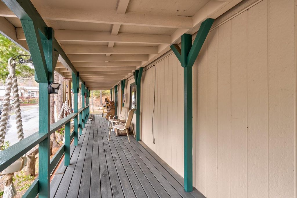 Image 4 of property listing at 39737 Road 274 # 63, Bass Lake, CA 93604