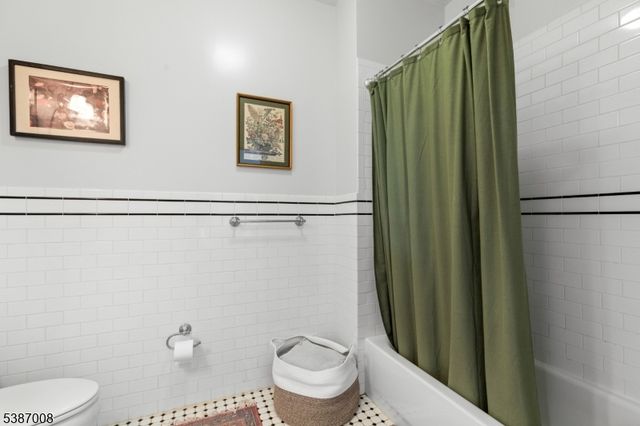 88 Saint Francis St 3C, Newark City, NJ 07105