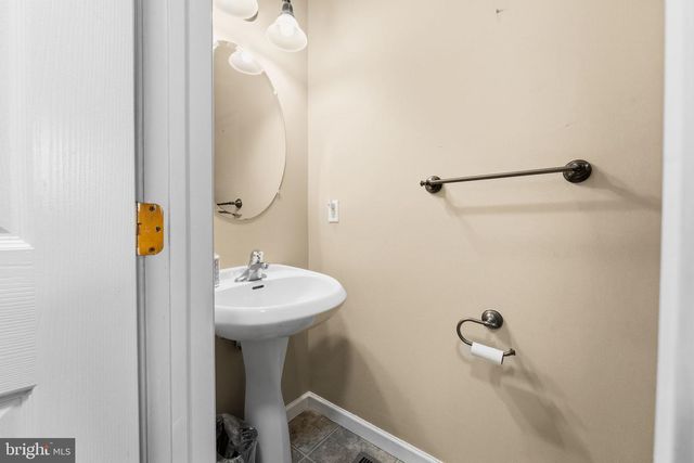 510 WHEATLAND CT, Lincoln University, PA 19352