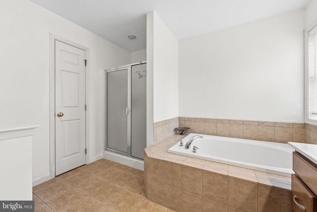 510 WHEATLAND CT, Lincoln University, PA 19352