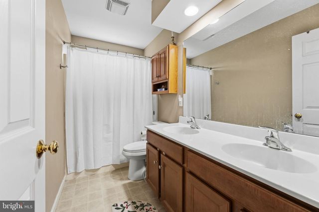 510 WHEATLAND CT, Lincoln University, PA 19352