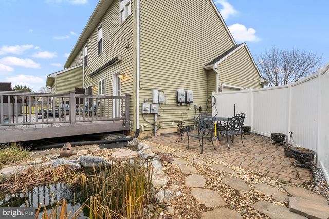 510 WHEATLAND CT, Lincoln University, PA 19352